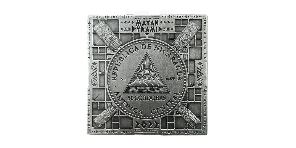 Sølvmynt formet som Maya Pyramiden